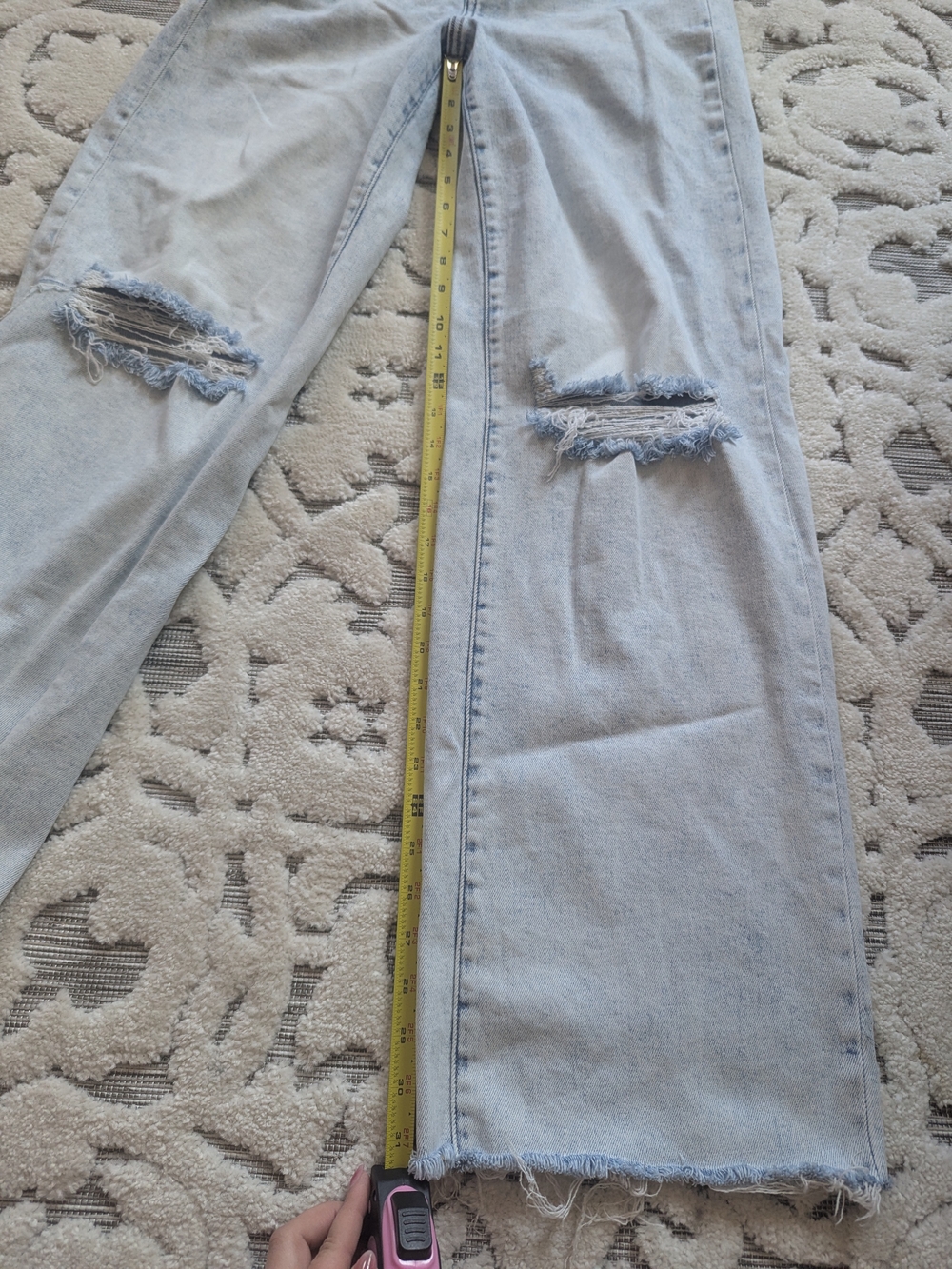 Sz 29 Light Wash Distressed Women's Jeans - Light Blue - Picture 5 of 6